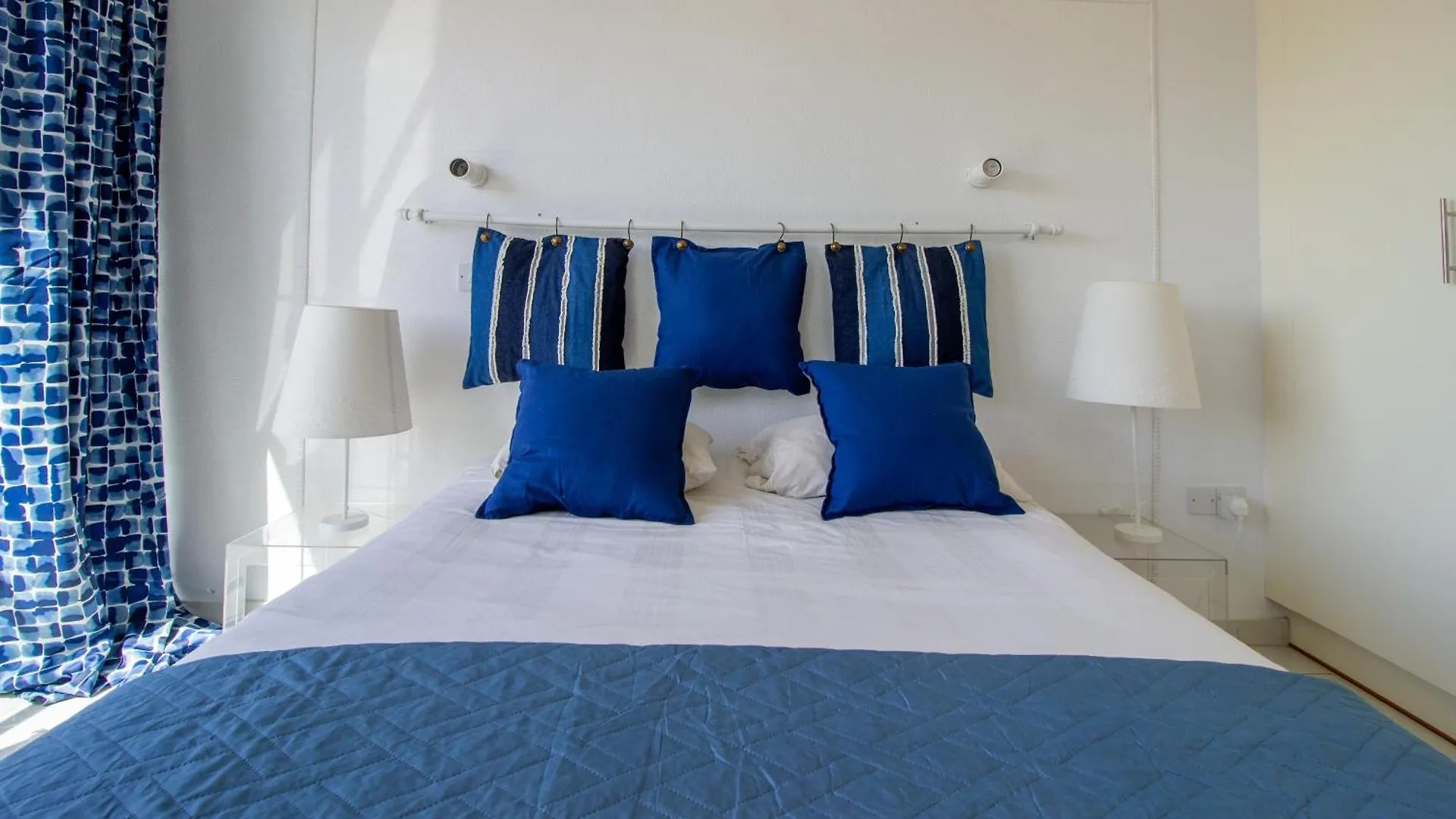Seafront Stylish Apt, Protarász Ciprus